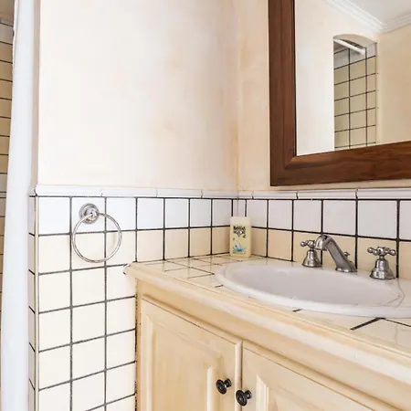 Les Bastides Aux Restanques Du Golfe De St Tropez - Maeva - Bastide 4 Pieces 8 Personnes Belle Vue - Prestige - Super Mae-4242 *