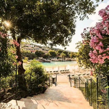 Apartment Les Bastides Aux Restanques Du Golfe De St Tropez - Maeva - Bastide 4 Pieces 8 Personnes Belle Vue - Prestige - Super Mae-4242 Grimaud